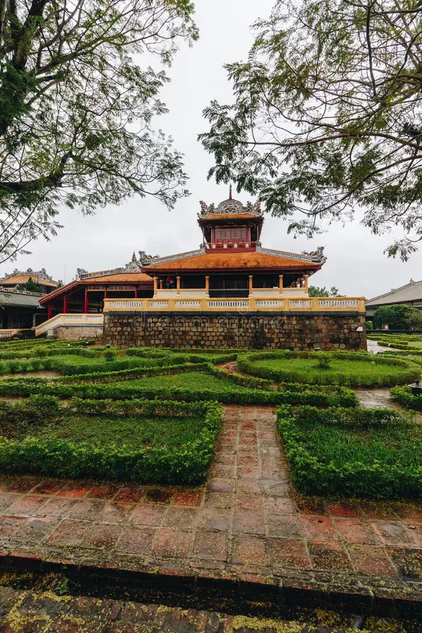 Hue Imperial City & Perfume River Tour